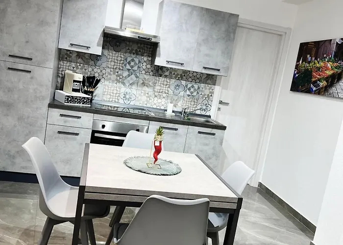Nr Apartment